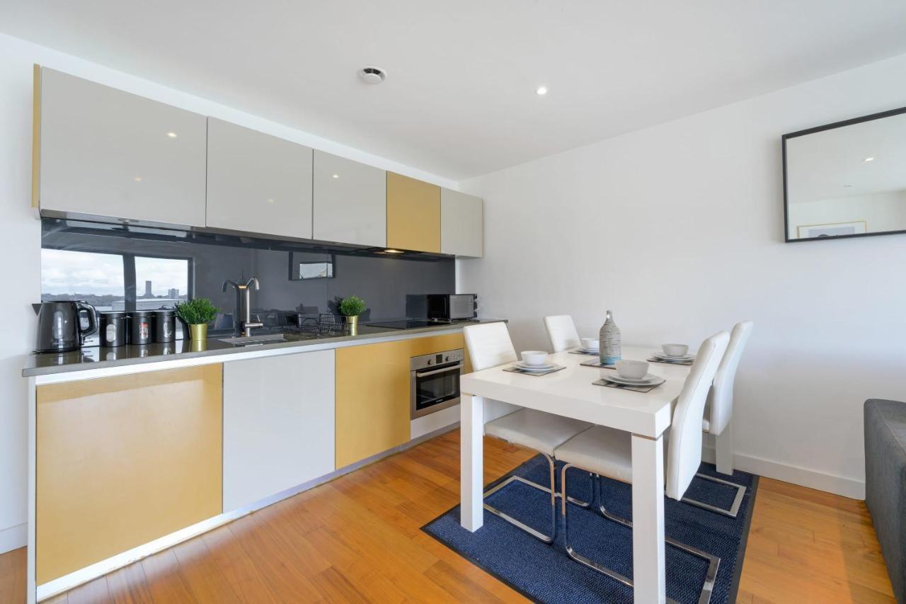 Host & Stay - Waterfront View Liverpool Esterno foto